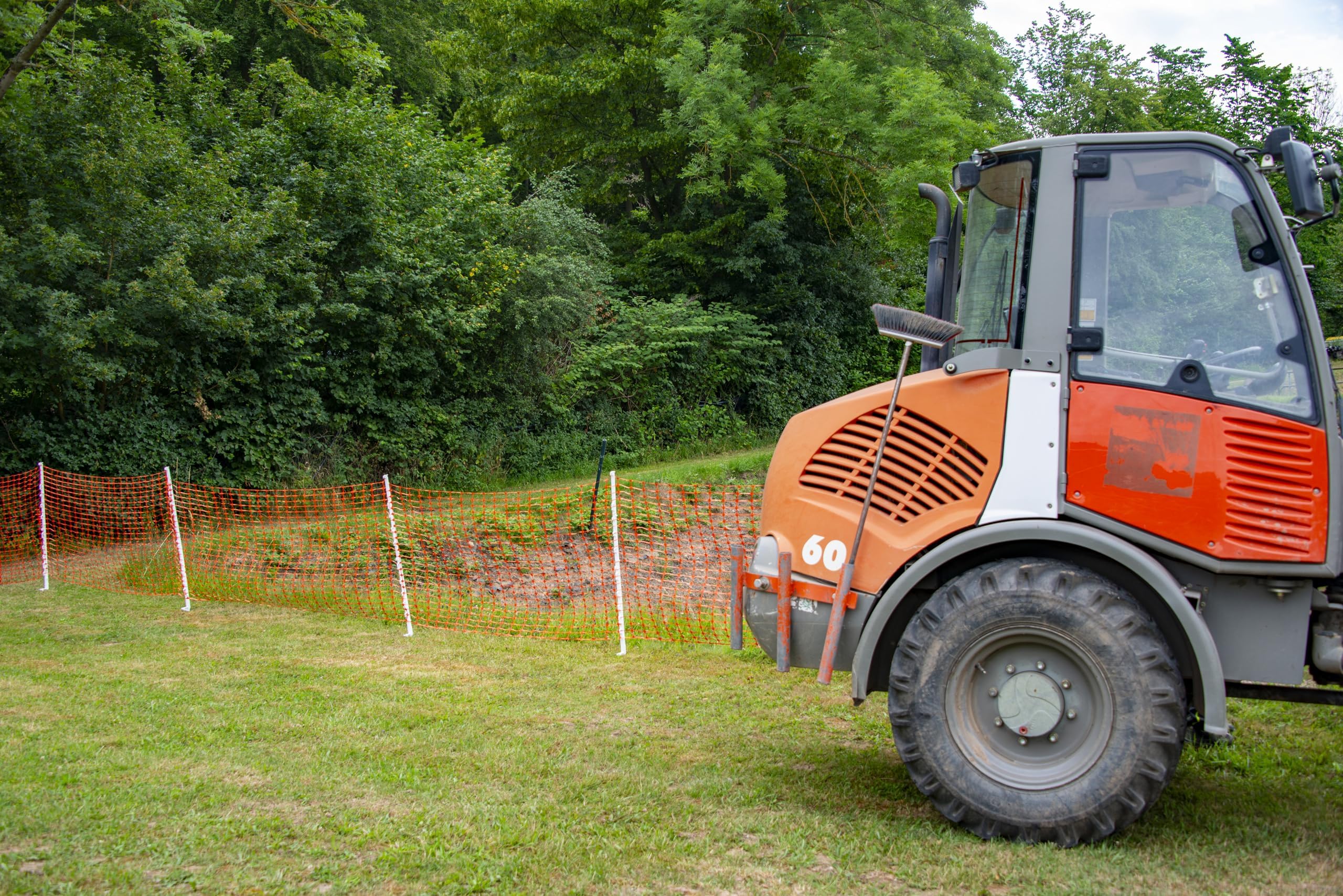 horizont-trapper-absperrzaun-50m-orange-1m-hoch-hdpe image 4