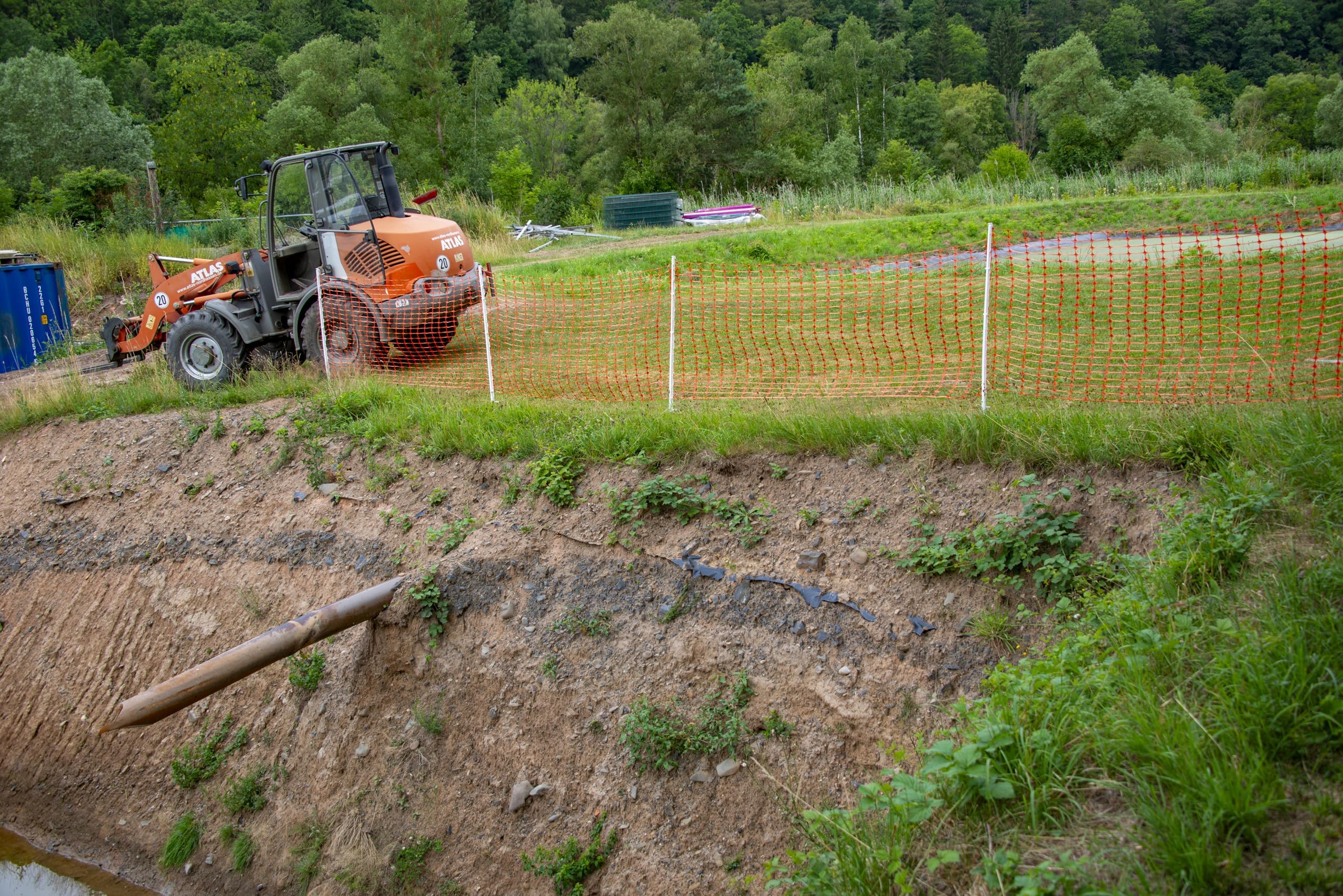 horizont-trapper-absperrzaun-50m-orange-1m-hoch-hdpe image 2