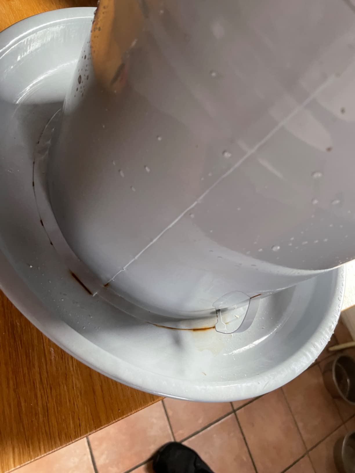 Wasser bleibt stehen